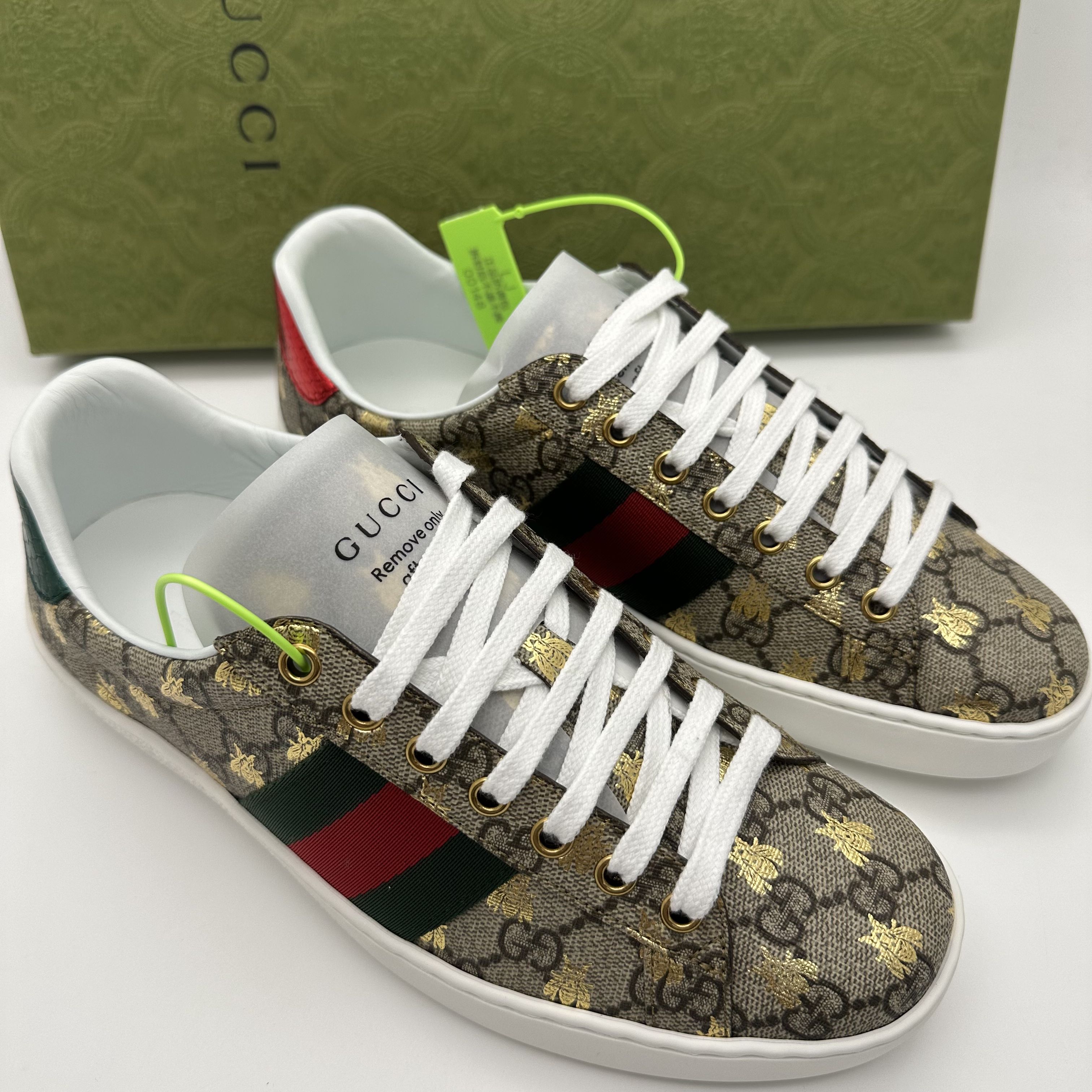 未使用 GUCCI/古驰 40欧码/烫金蜜蜂图案男士时尚板鞋/全套