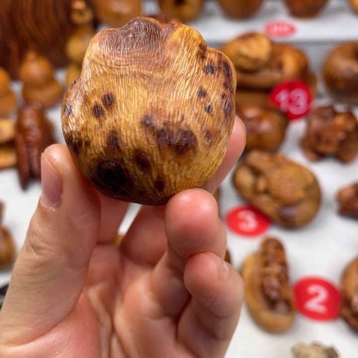 渔***李木太行陈化瘤把件鉴赏期48小时