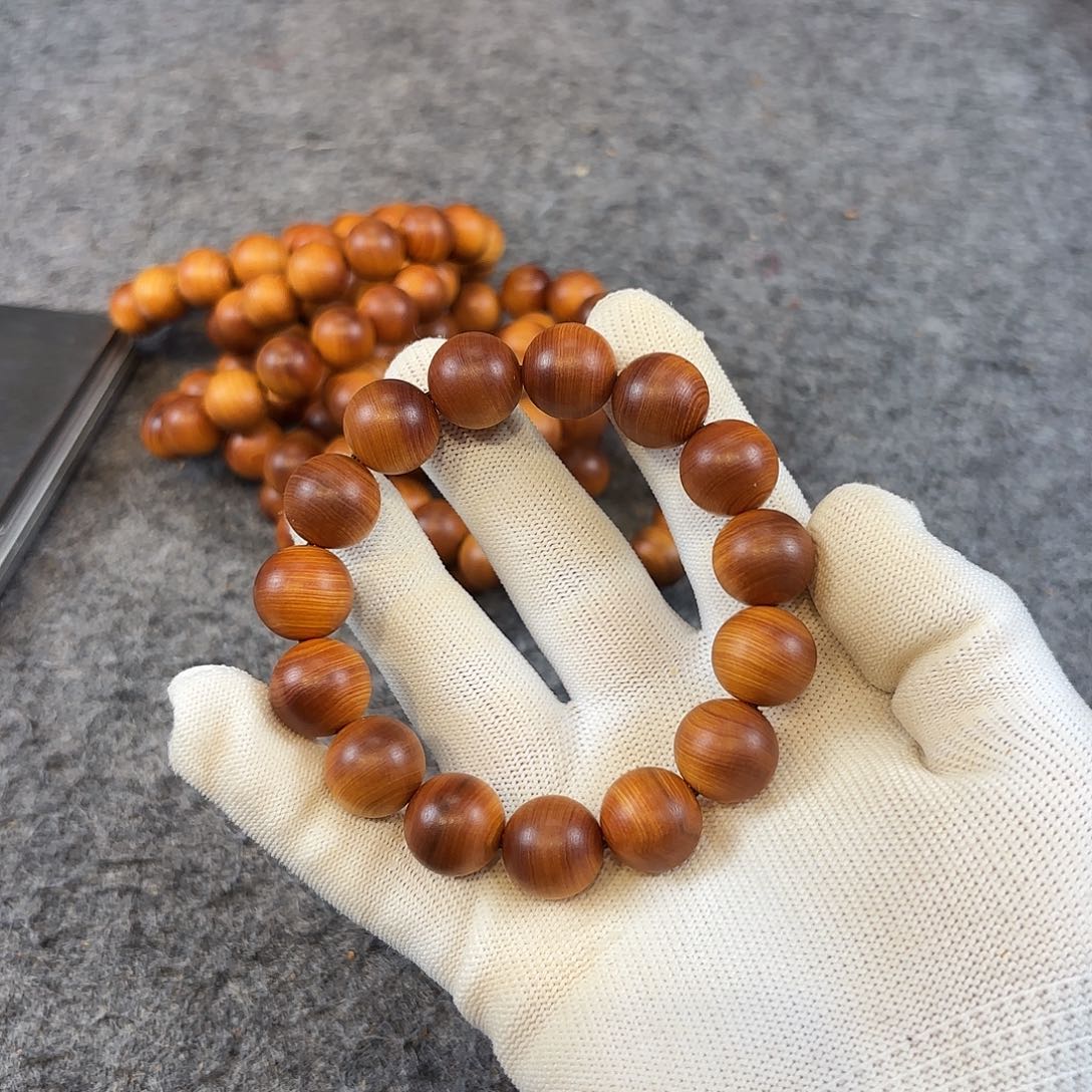 柏木（崖柏）1.5红骨玉化