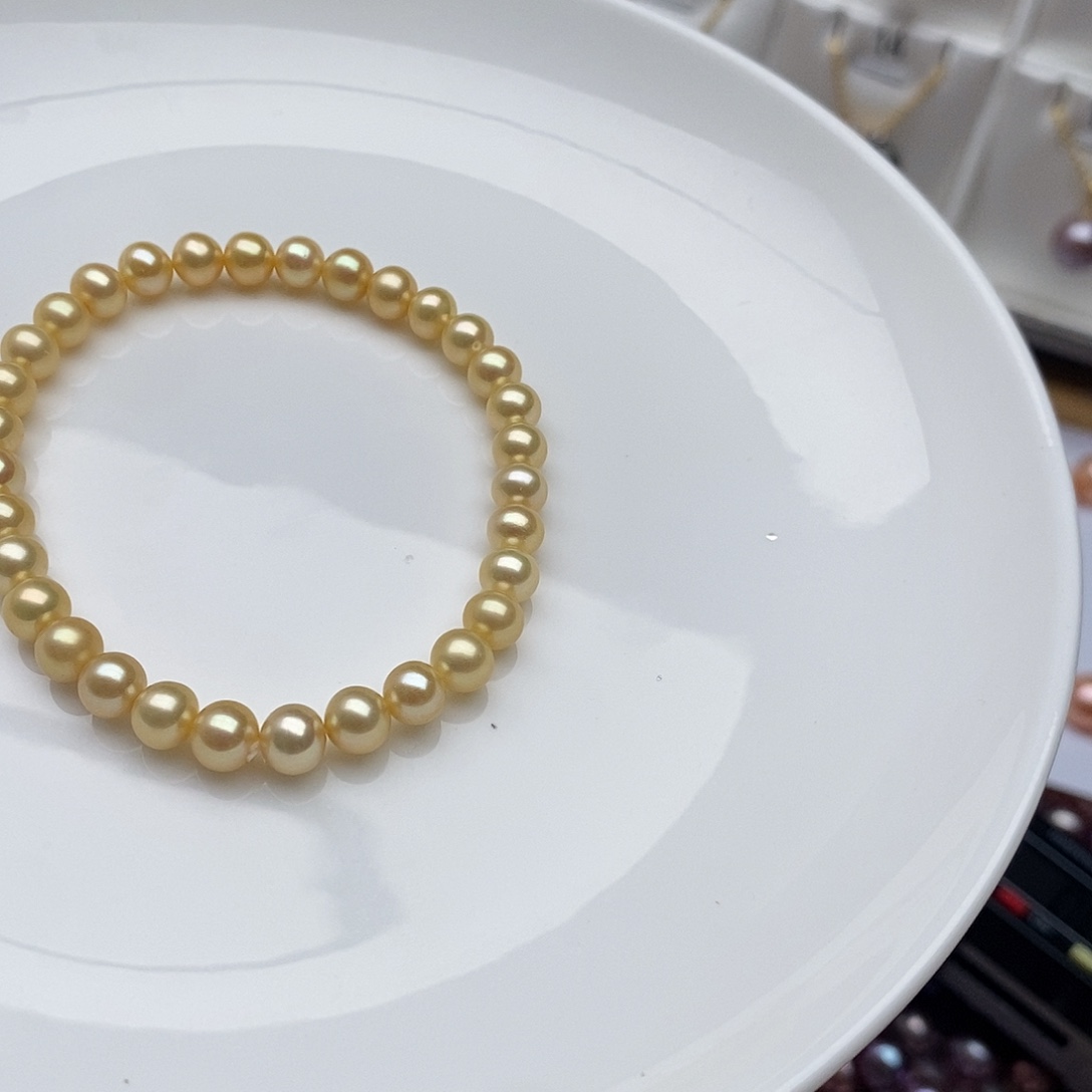 淡水珍珠颈饰合金