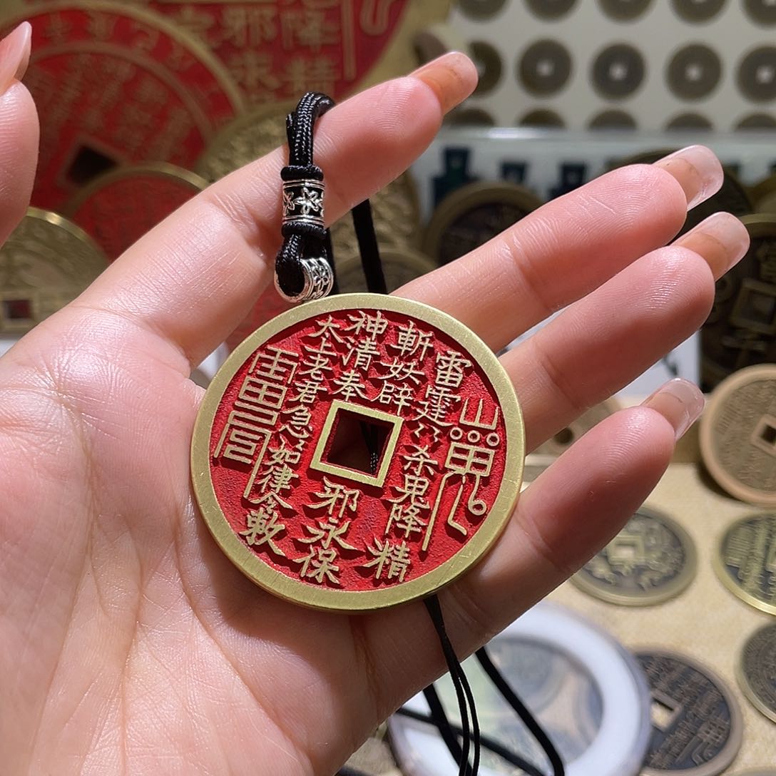 铜铜现代仿制工艺品花钱