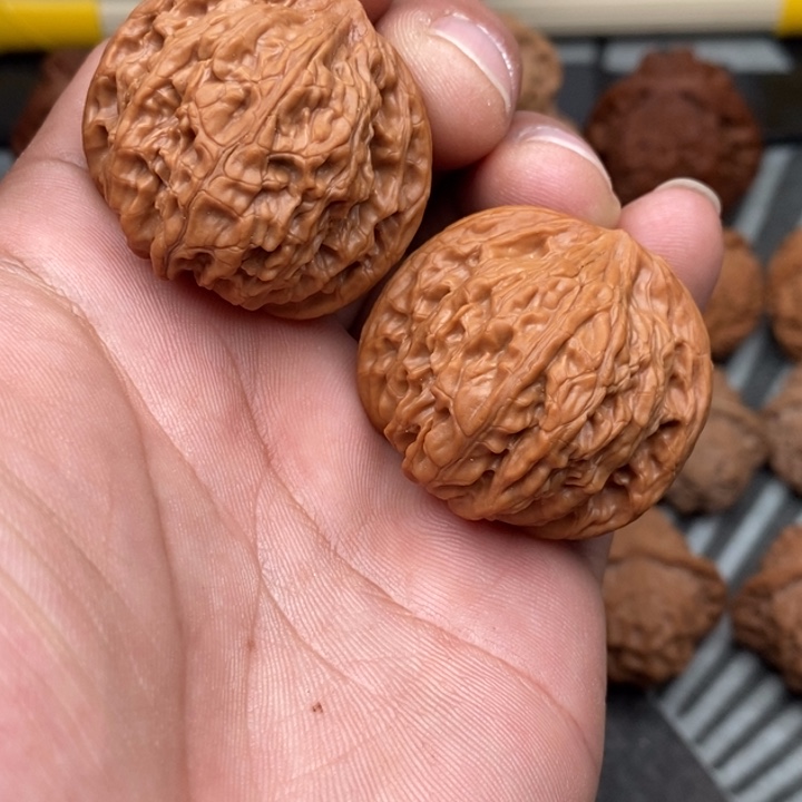 文玩核桃把件磨盘