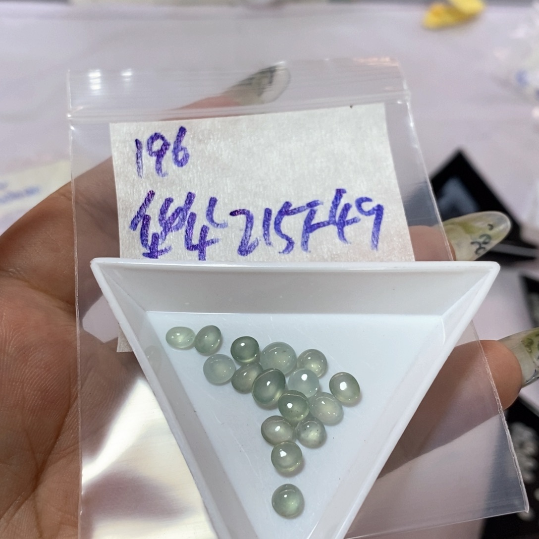 定制翡翠未镶嵌H****华