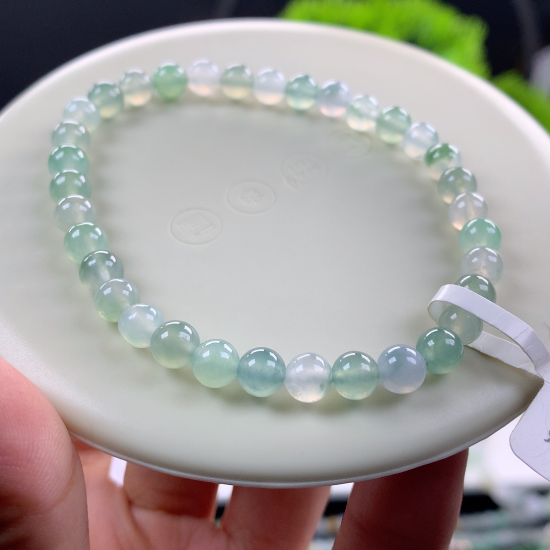 翡翠未镶嵌手链卡5.5