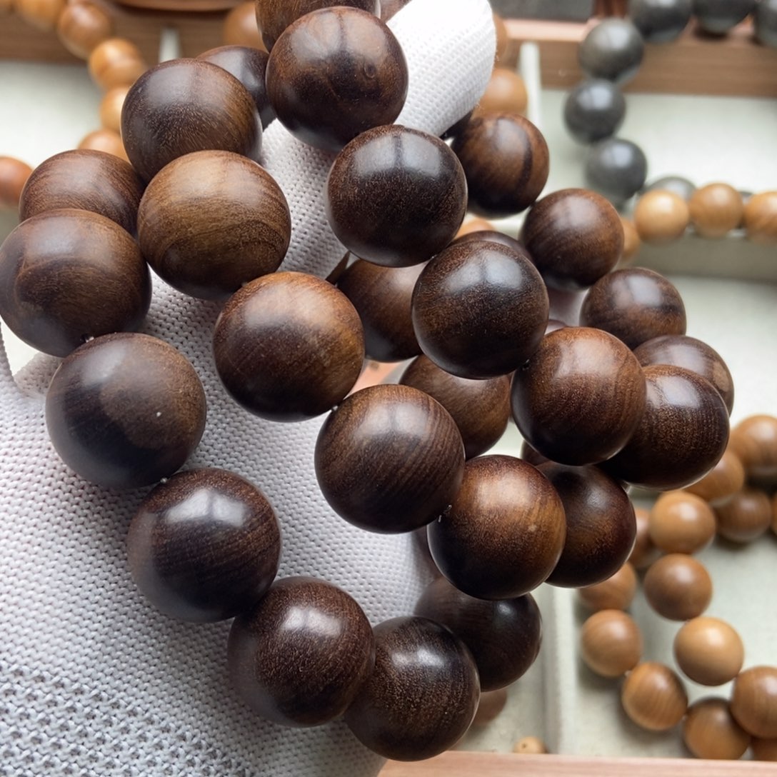 游***生手串/手链檀香木2.0老山檀香黑肉奶香瑕疵手串