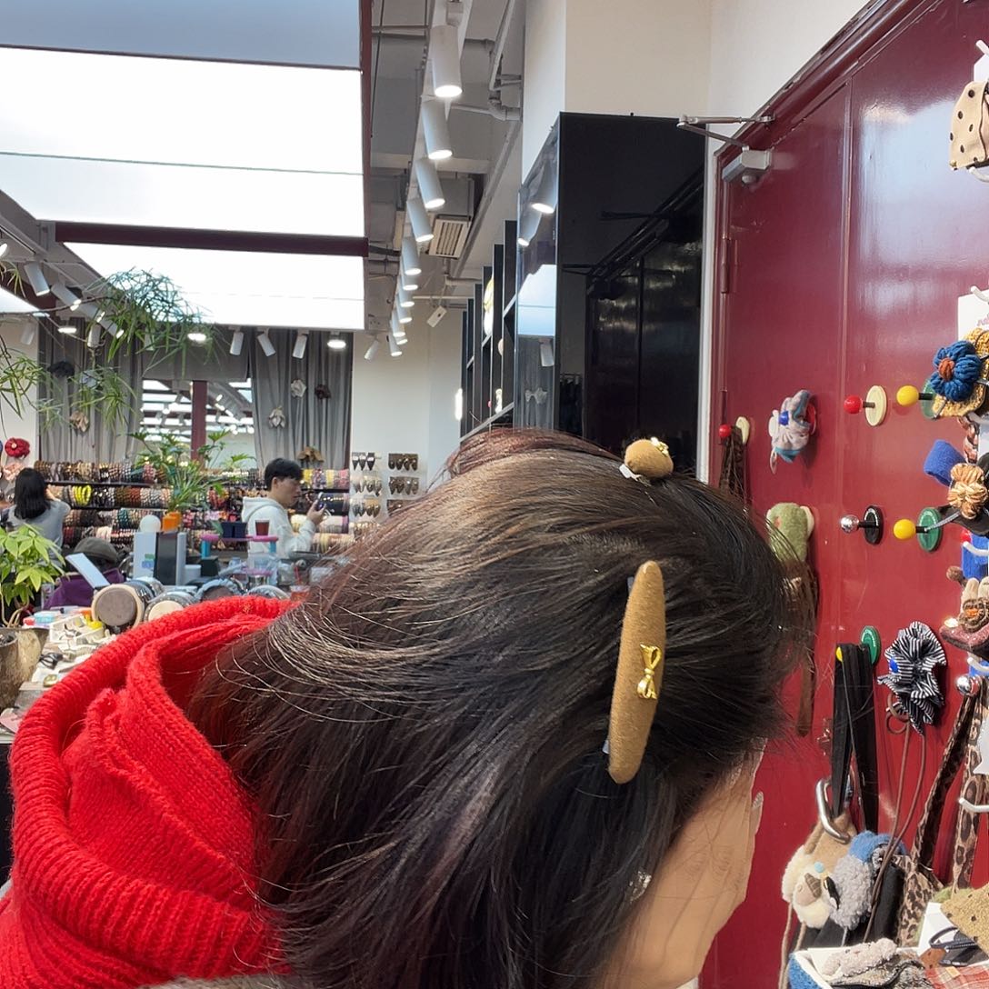 栀****非金属17  倒叉梳   