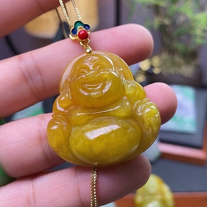 翡翠未镶嵌吊坠(赠链)