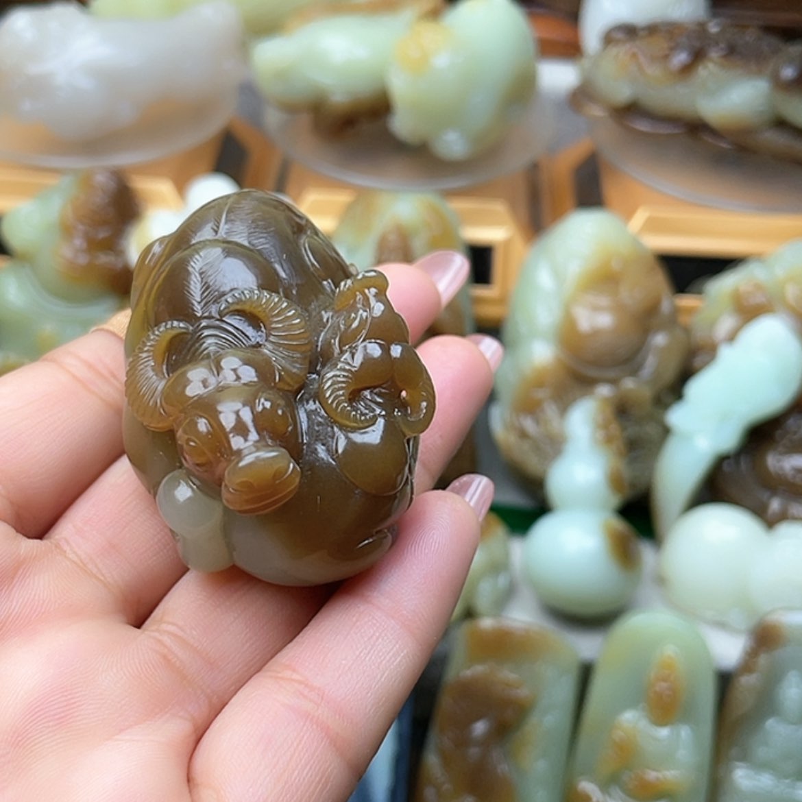 【闪购商品】未镶嵌和田玉挂件欢**园