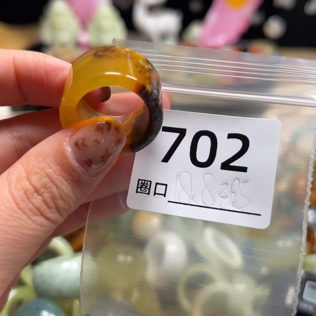 栀***栀蛇纹石玉未镶嵌戒指