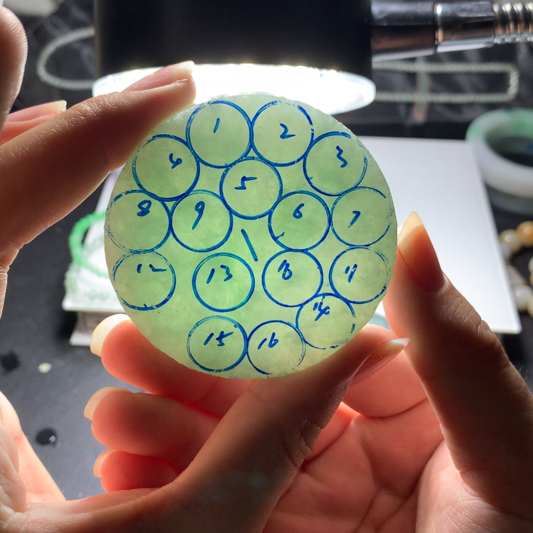 定制翡翠未镶嵌翡翠