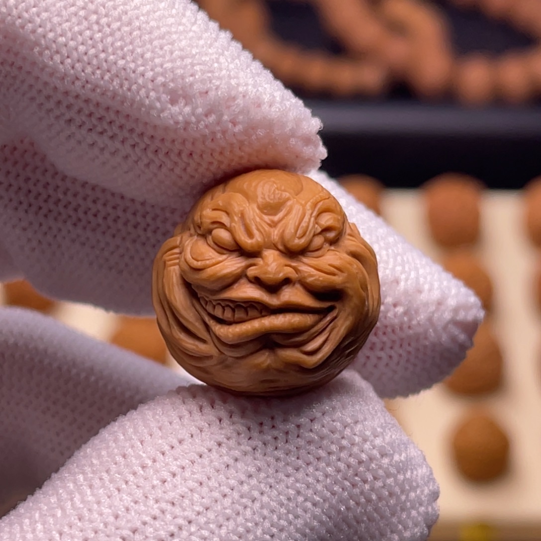 吊坠猴头核桃拽爷18.2左右