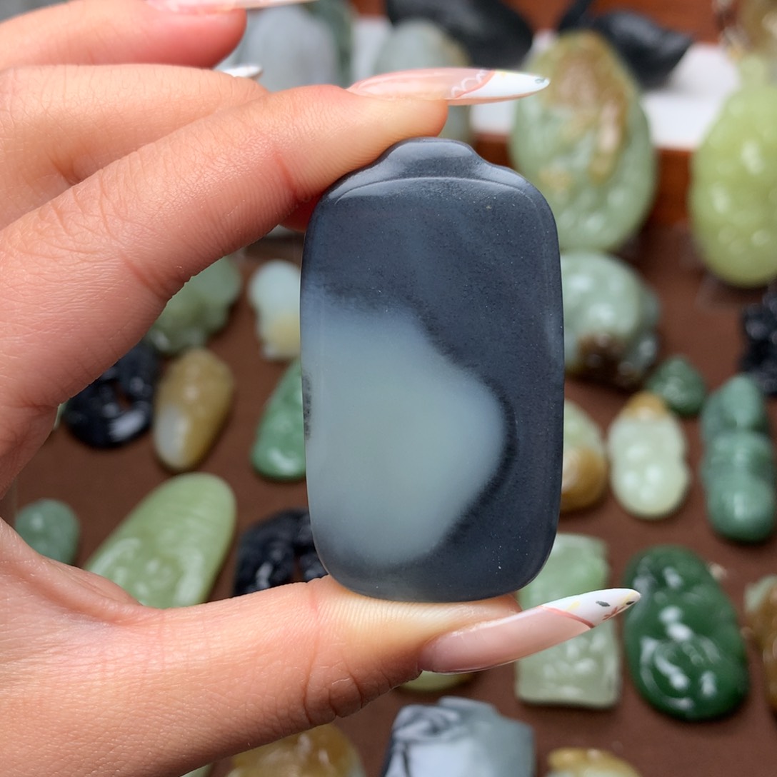 和田玉挂件未镶嵌