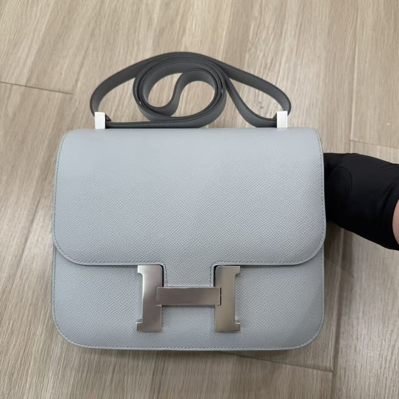 未使用 Hermes/爱马仕 constance 24 X e皮  海鸥灰ll0525b1