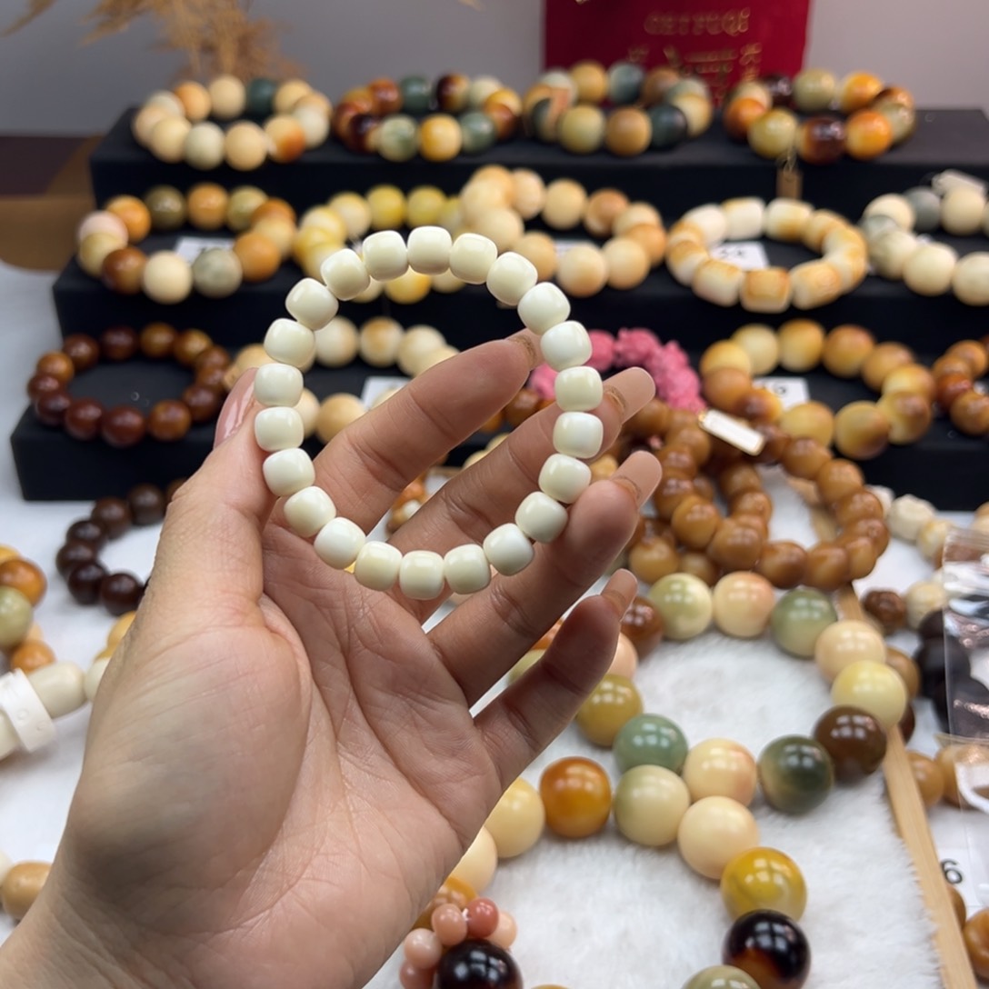 白玉菩提吊坠干嘛0.8