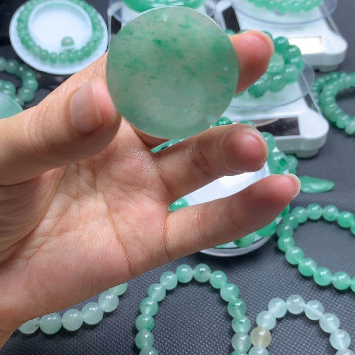 石英质玉未镶嵌颈饰无事牌34.8mm*5.1mm