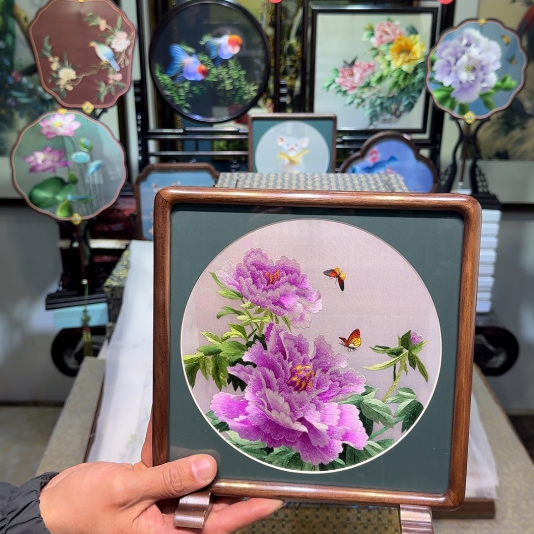 刺绣刺绣工艺精湛