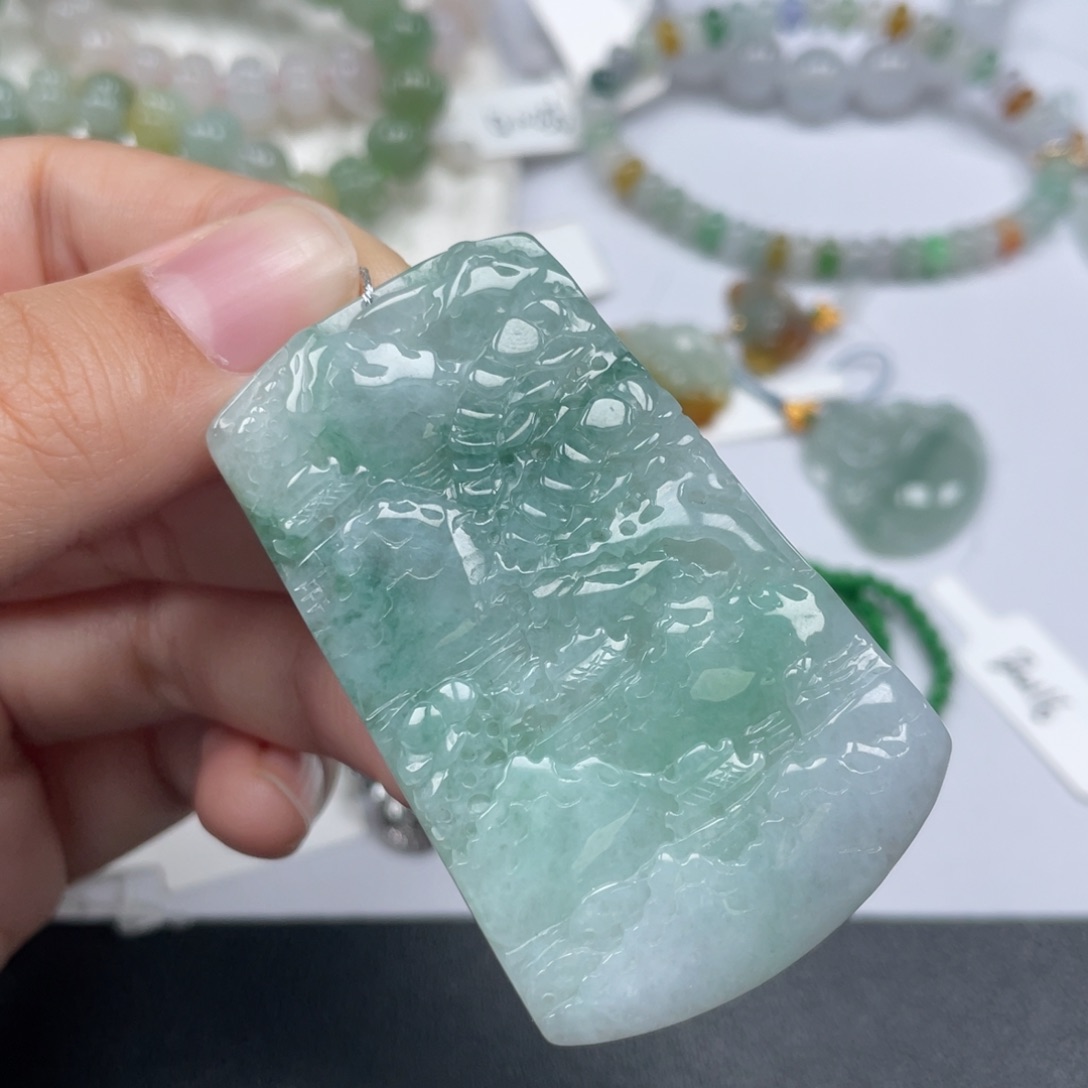 翡翠未镶嵌颈饰天然A货缅甸翡翠