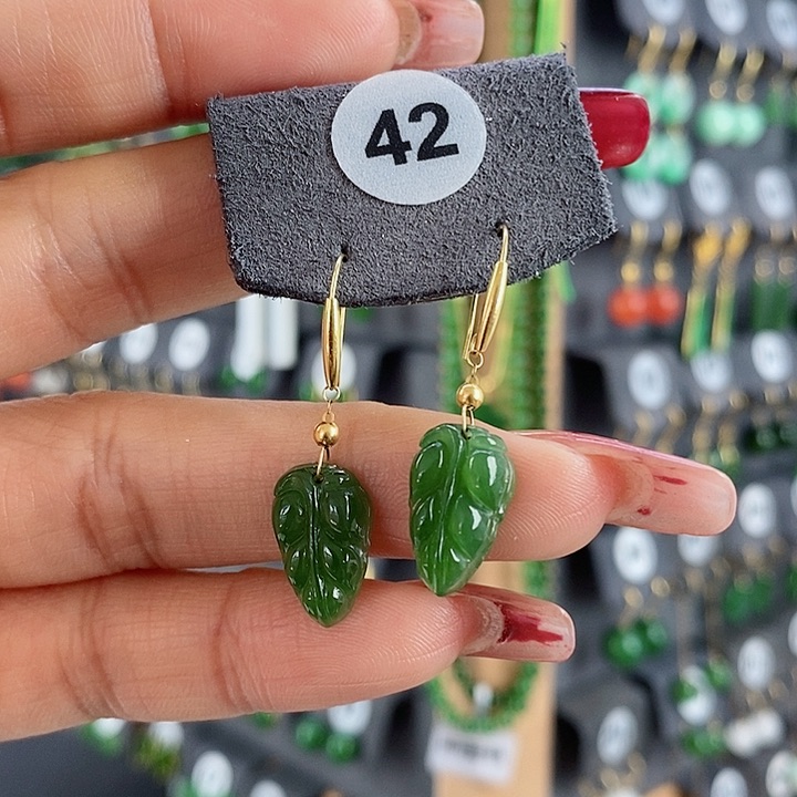 和田玉耳饰18K金镶嵌