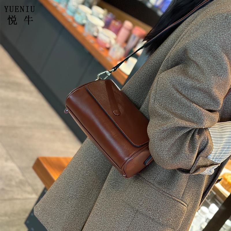 圆筒包女2024新款秋冬真皮女包2024宽带斜挎包时尚百搭软皮单肩包