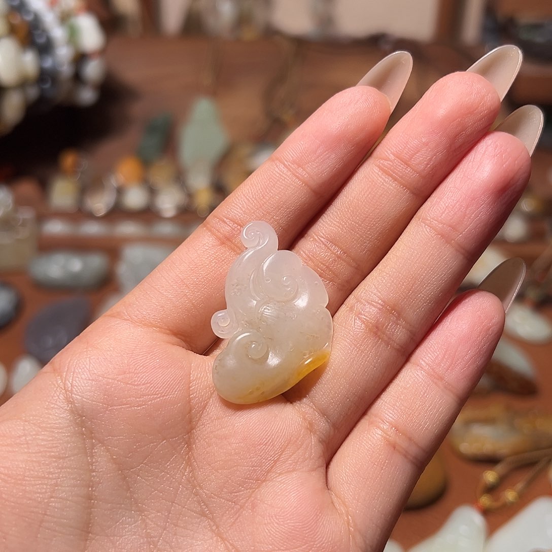 和田玉颈饰未镶嵌