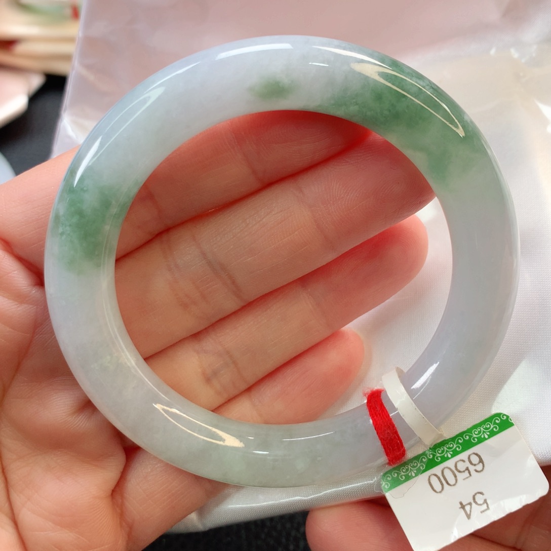 翡翠手镯未镶嵌54圆