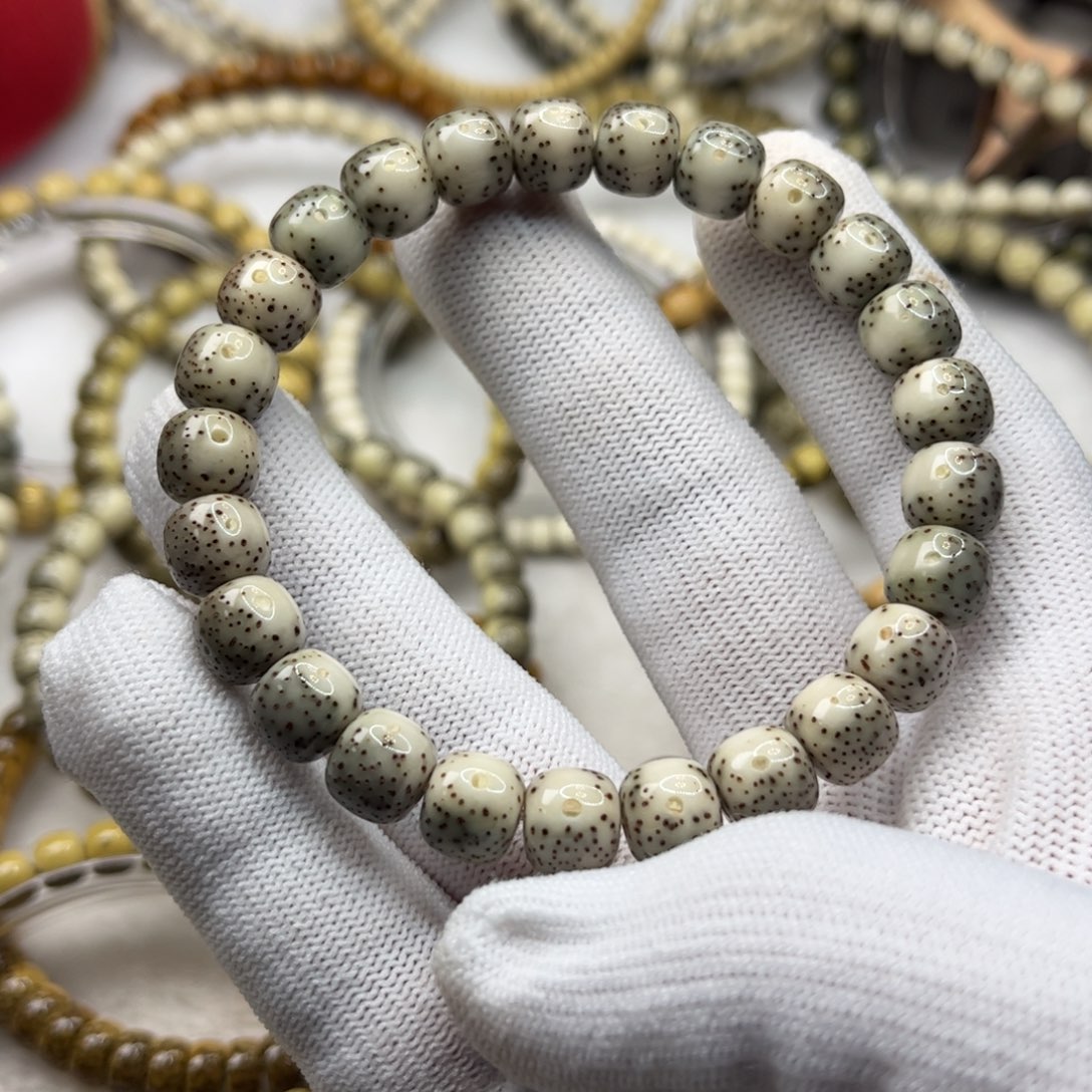 星月菩提吊坠糯冰通体一线天