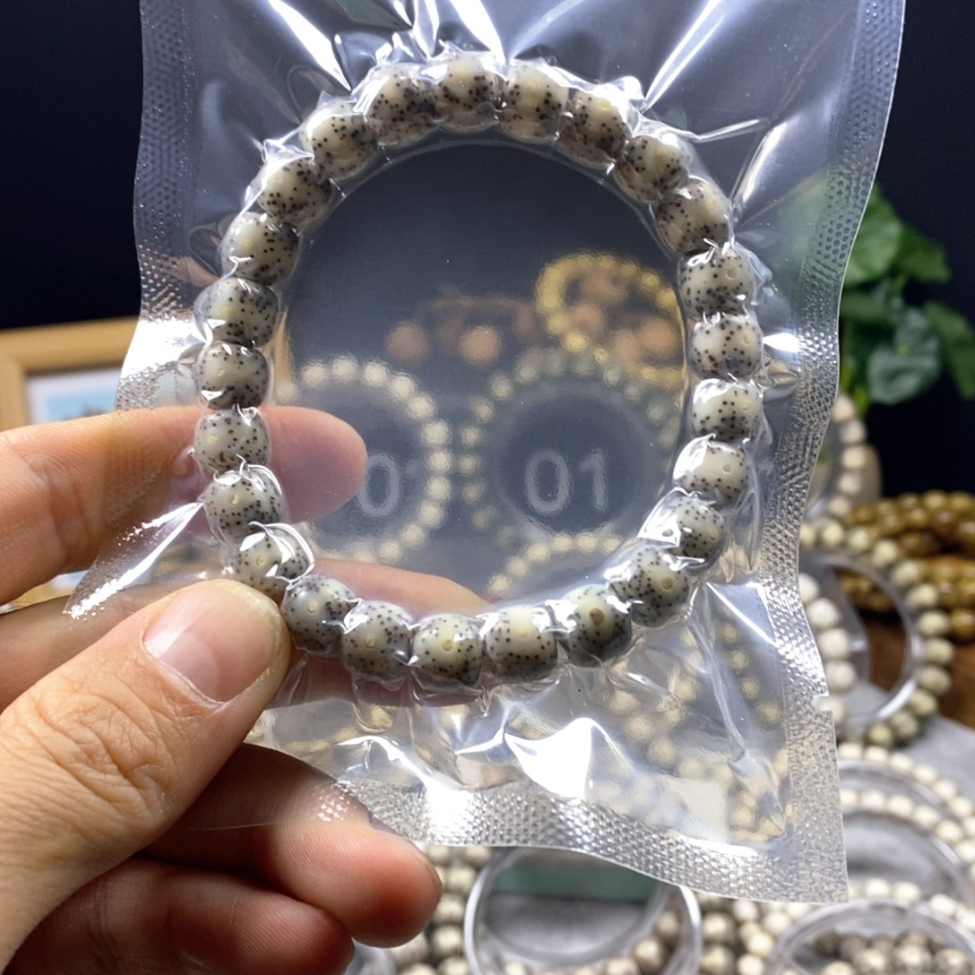 星月菩提手串98一线天留白