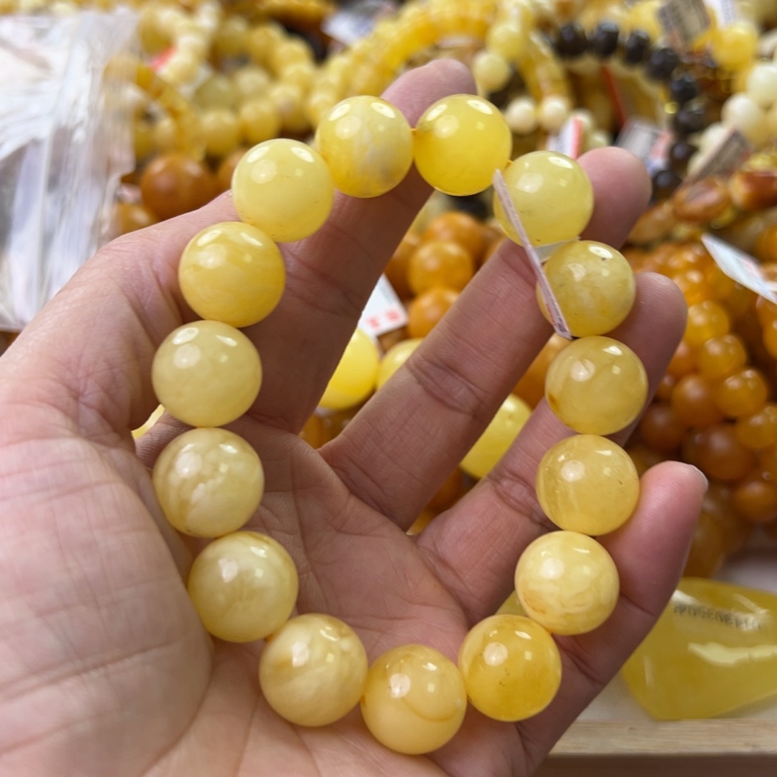 琥珀珠宝奇石未镶嵌