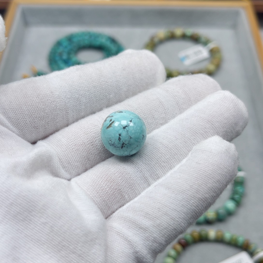 绿松石未镶嵌挂件