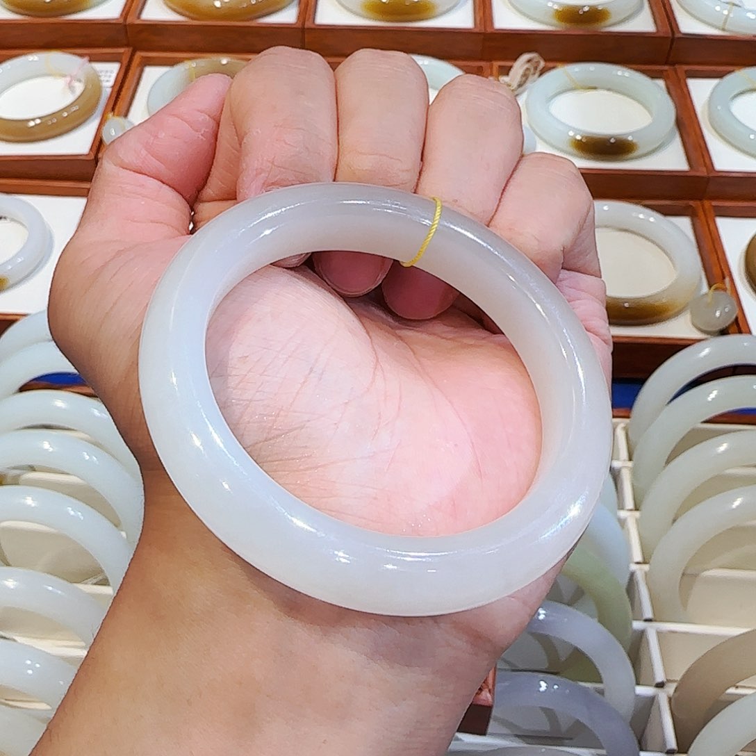 和田玉手镯未镶嵌高冰藕粉57 58