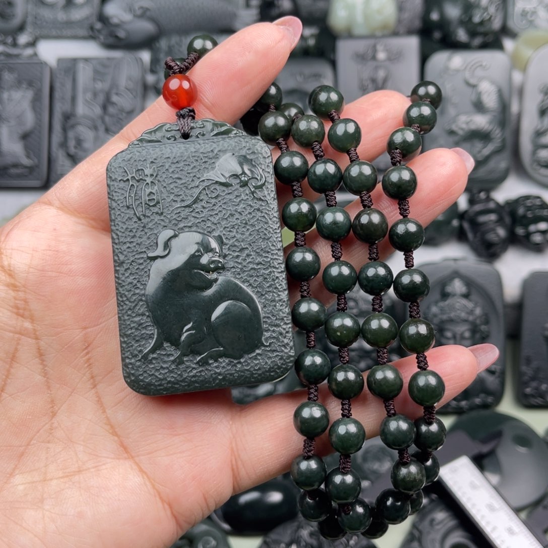 和田玉颈饰未镶嵌