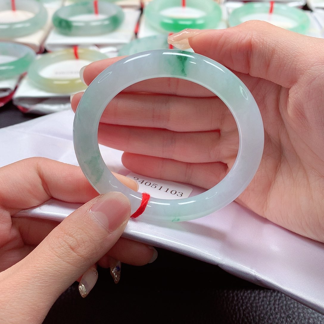 翡翠手镯（圆镯）未镶嵌天然a货f 翡翠51