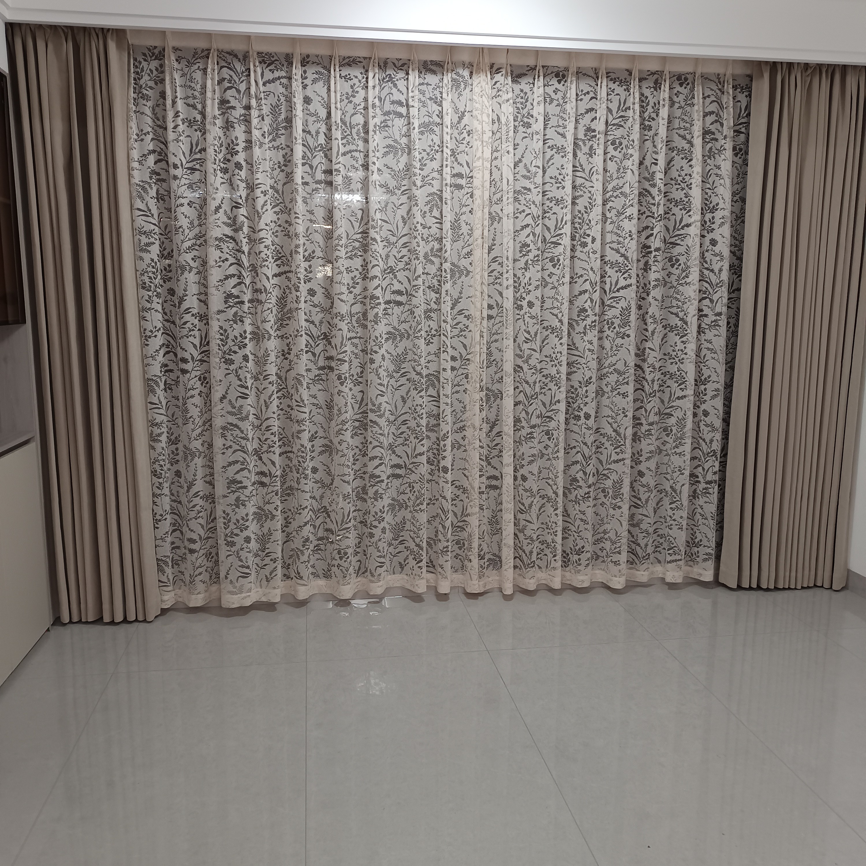 雪尼尔窗帘，柔软亲肤，质感高级，遮光隔热，百搭美观，温馨舒适。：