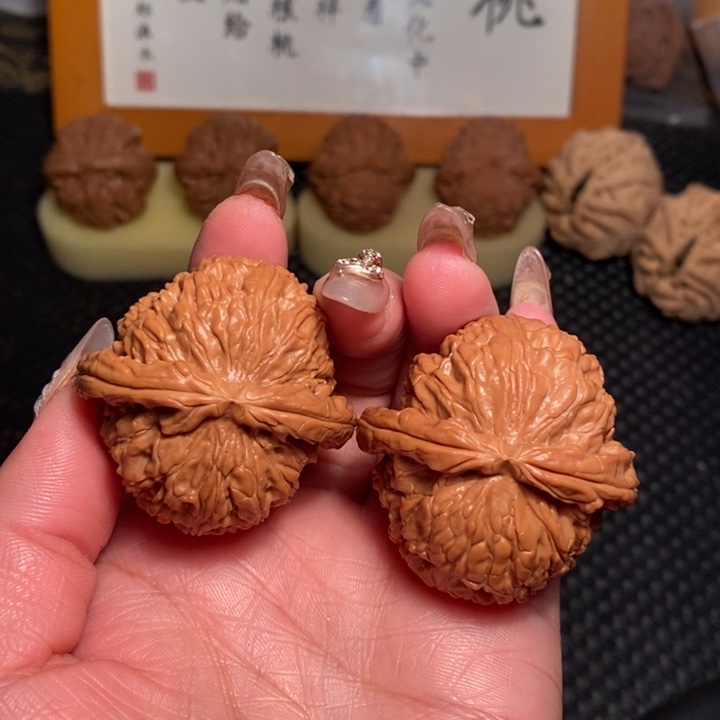 文玩核桃把件42白狮子
