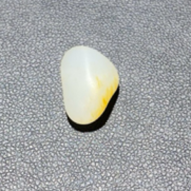 新疆和田玉原石 2.5g 尺寸16/12/8.4