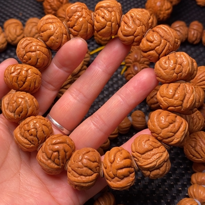 桃核手串龙纹桃核