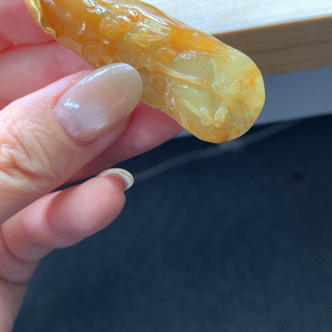 翡翠未镶嵌颈饰吊坠