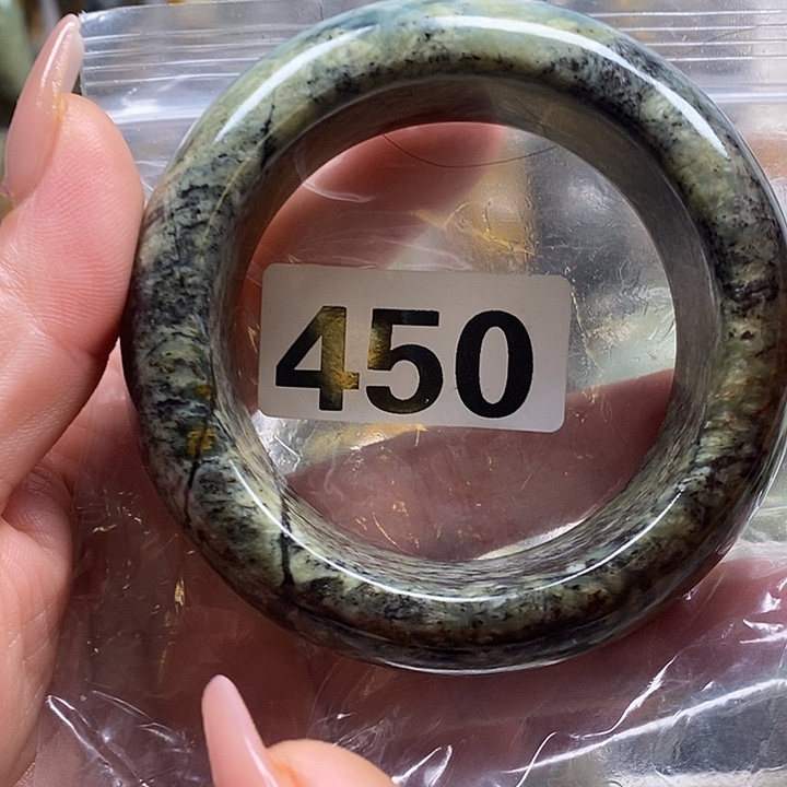 邪***魅蛇纹石玉未镶嵌手镯