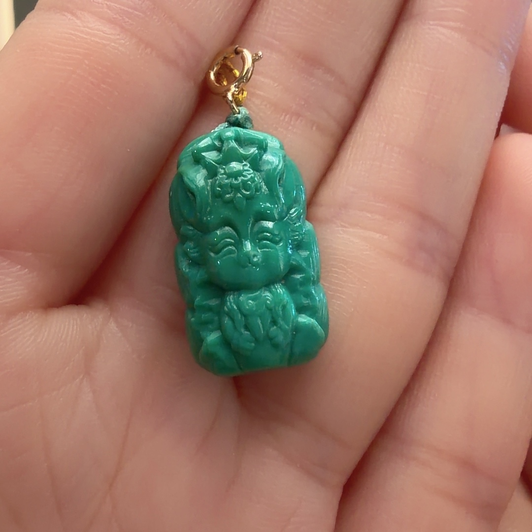 绿松石未镶嵌颈饰