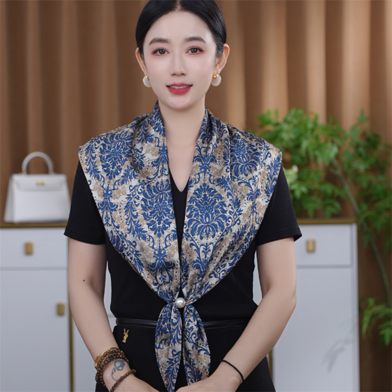 韩版新款复古时尚护颈三角巾百搭丝巾气质女士围巾