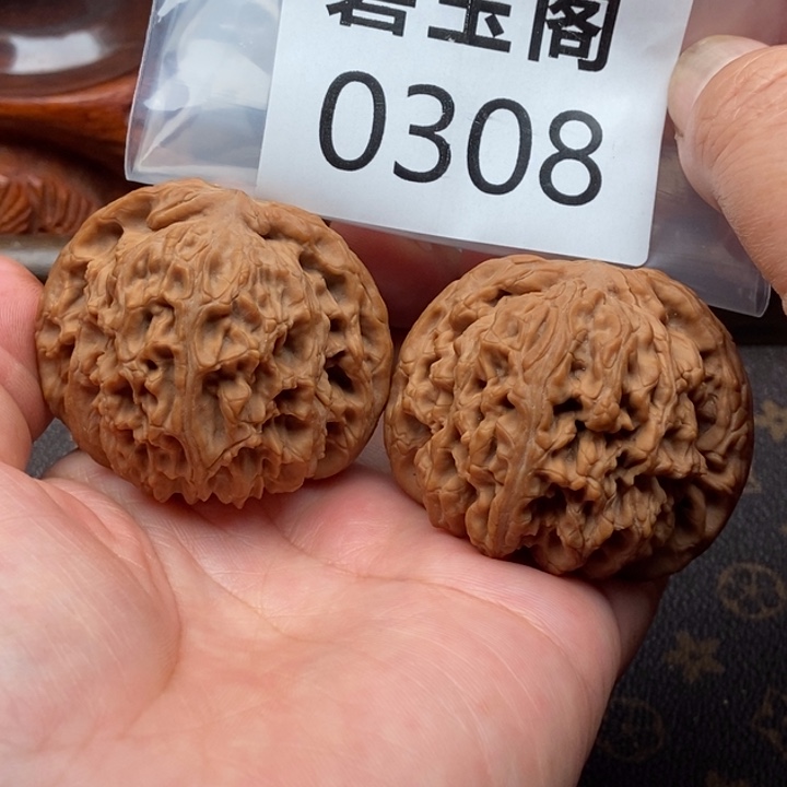 吊坠文玩核桃南疆石全品49
