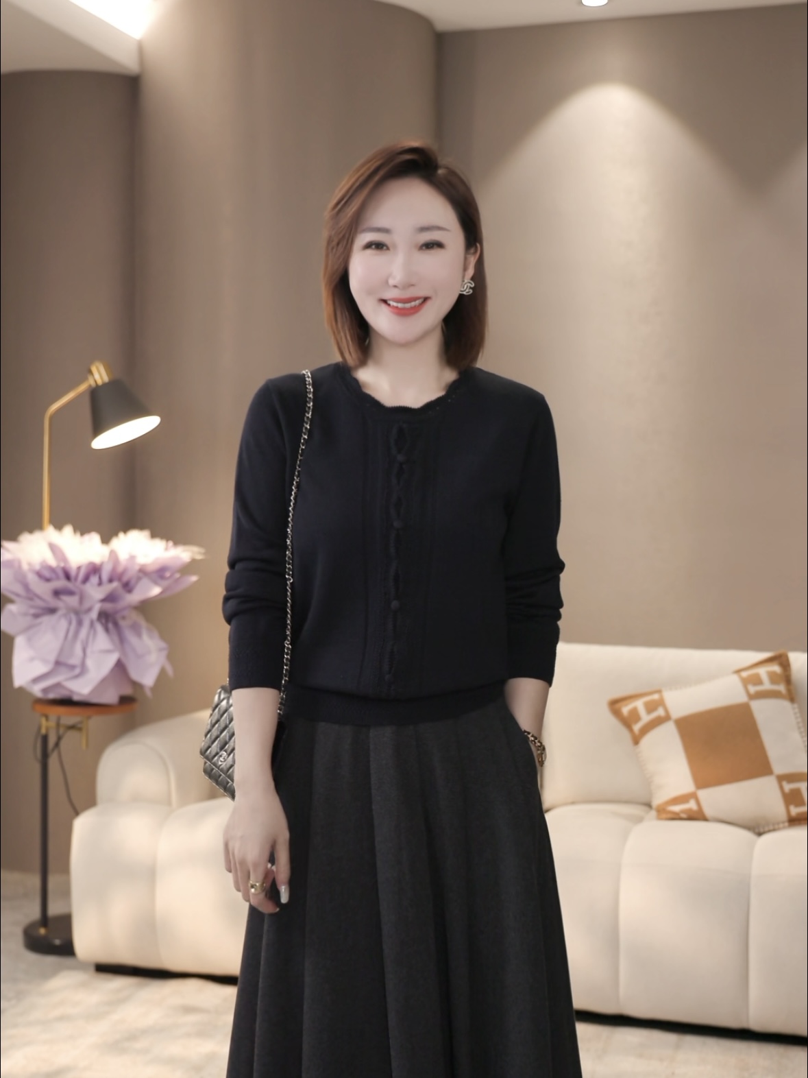 【双姐】针织厚款钩花圆领常规数字衫外搭洋气女装秋冬JH11473