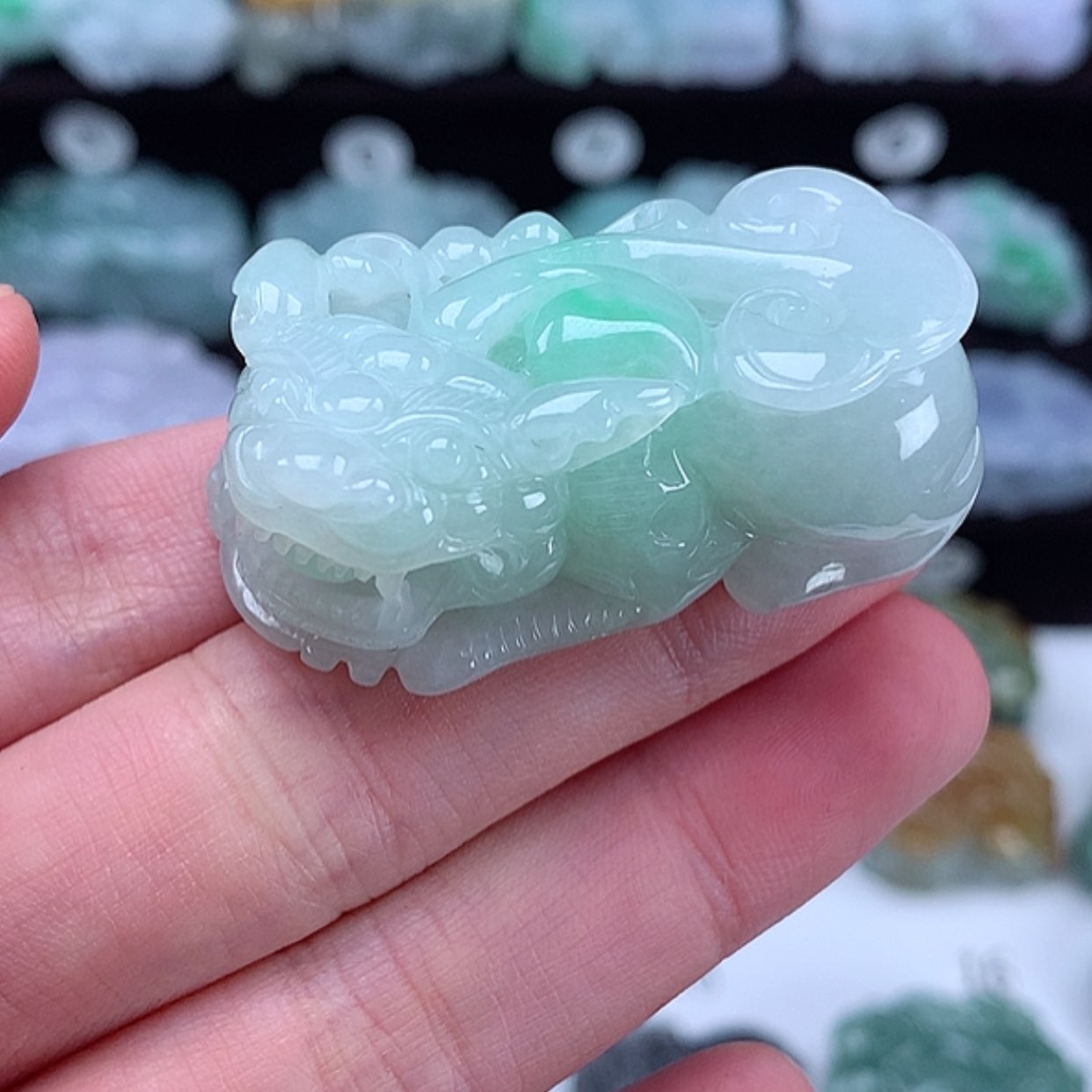 【闪购商品】翡翠颈饰未镶嵌貔貅