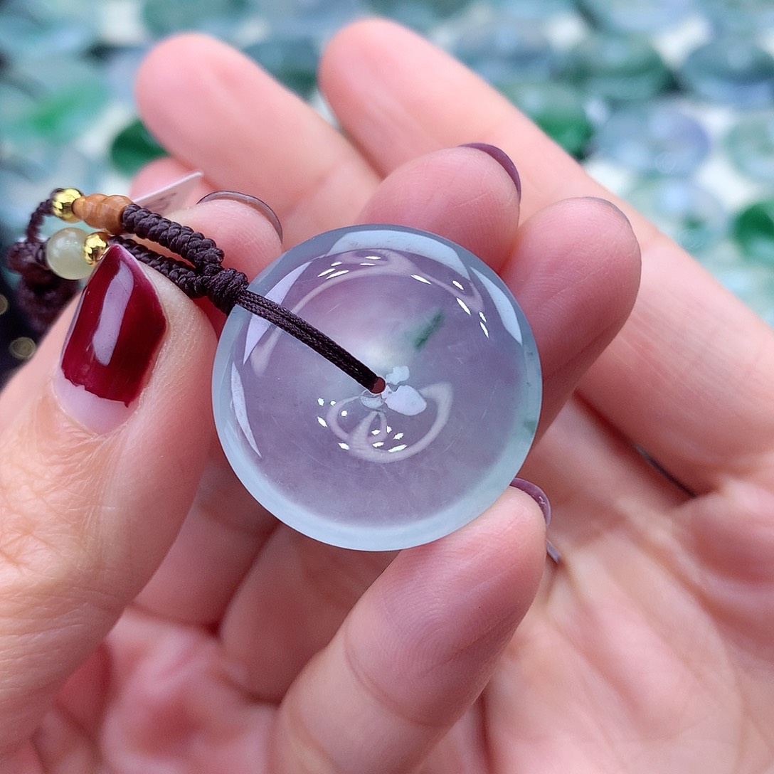 颈饰未镶嵌翡翠静*?尺寸25/5.7