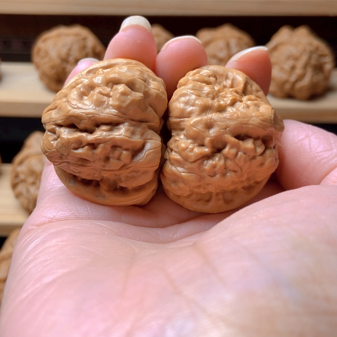 文玩核桃吊坠设***工蛤蟆头