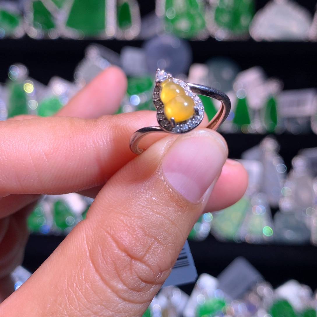 【闪购商品】颈饰银S925镶嵌翡翠天然翡翠