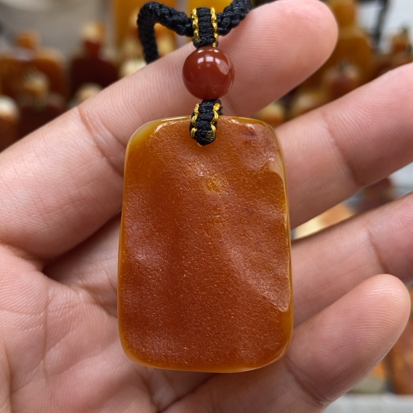 【闪购商品】琥珀颈饰未镶嵌