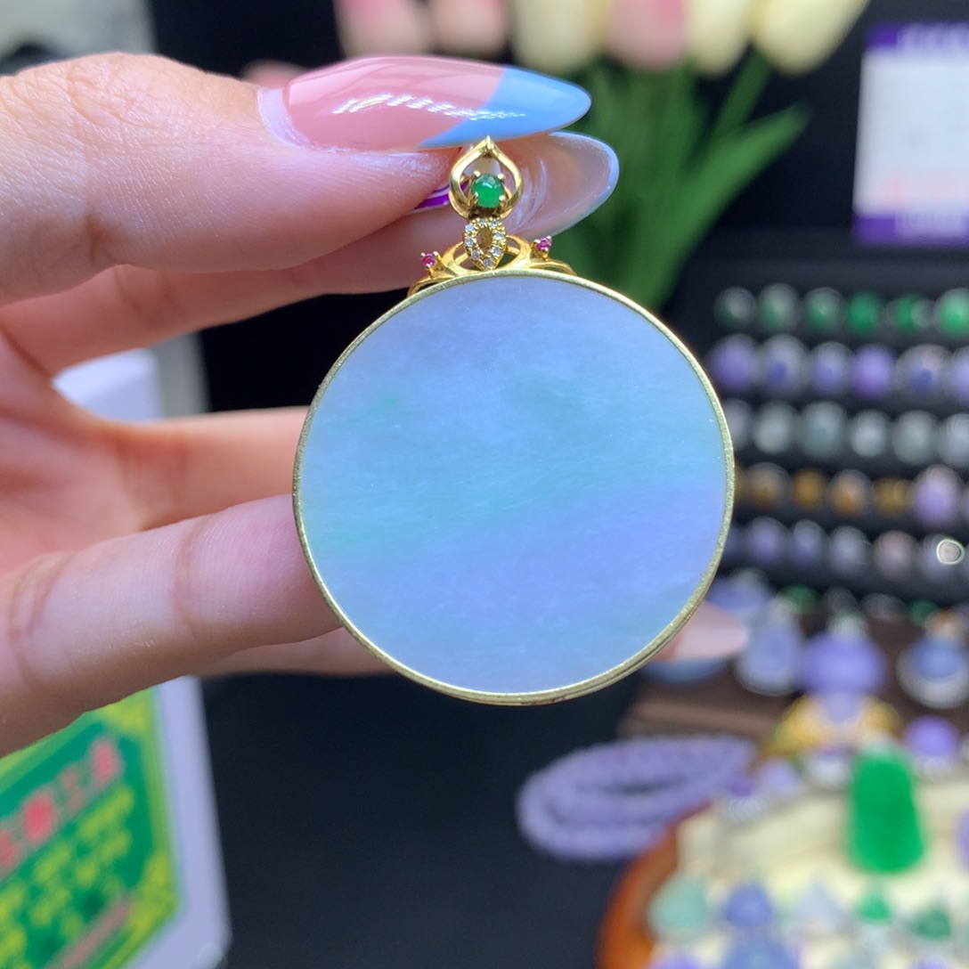 翡翠18K金镶嵌颈饰天然