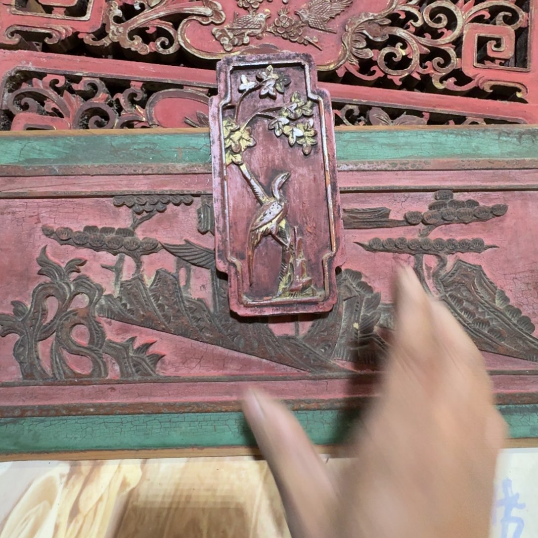 袁****香樟木这几日也很喜欢看他跳舞