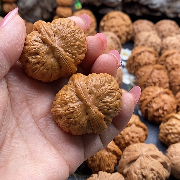 文玩核桃把件微修40元宝